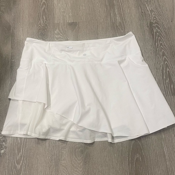 Athleta Ace Mesh White Tennis Skort Skirt. Women’s size 14. EUC - Picture 5 of 12
